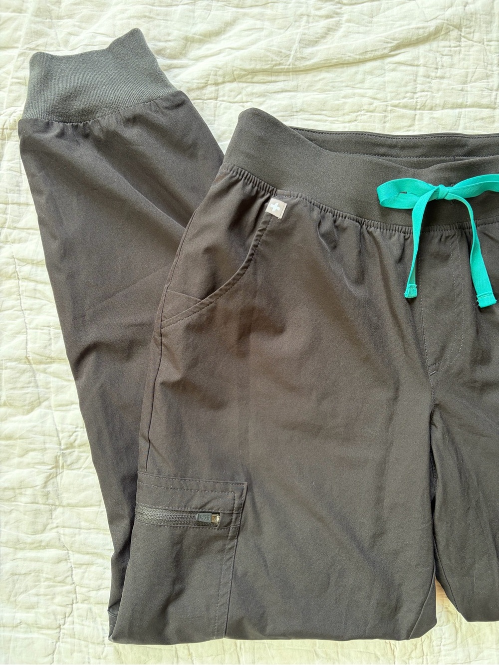 Figs Technical Collection Black Joggers with Teal Drawstring - Picture 4 of 6